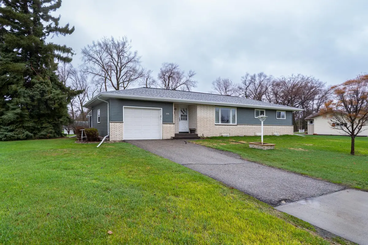 1001 Alexander ST, Crookston, MN 56716