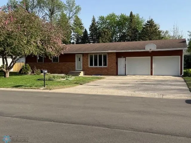 269 Crescent DR, Breckenridge, MN 56520