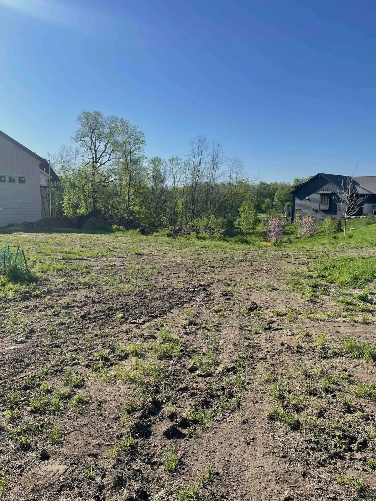 101 Forest CT, Waconia, MN 55387