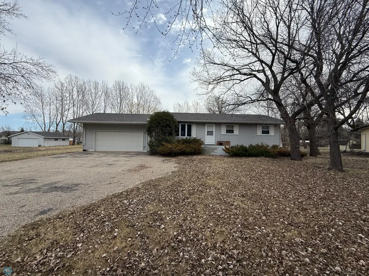 2118 11th AVE SW, Devils Lake, ND 58301