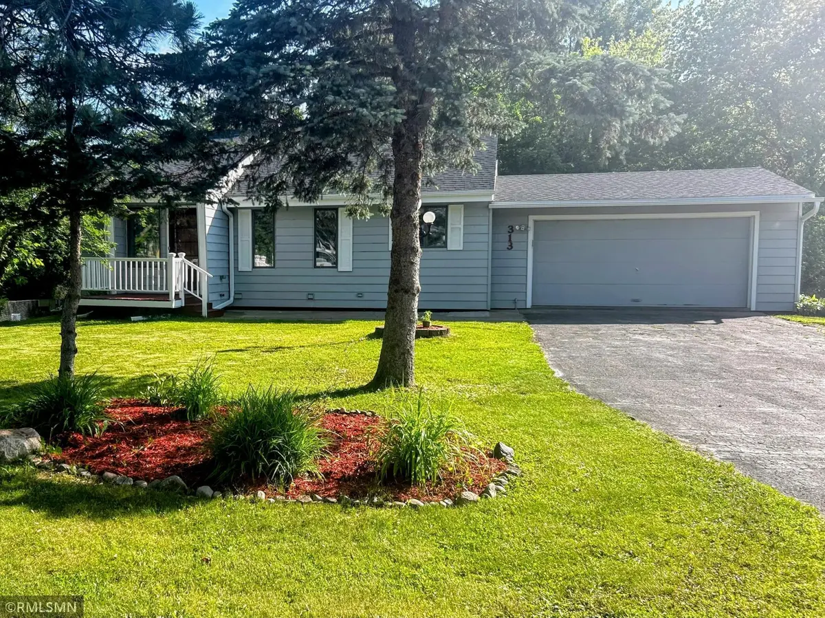 313 Riverside ST, Mora, MN 55051