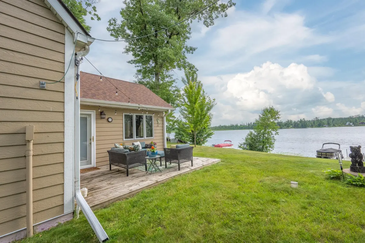 1674 W White Ash DR, Apple River Twp, WI 54810