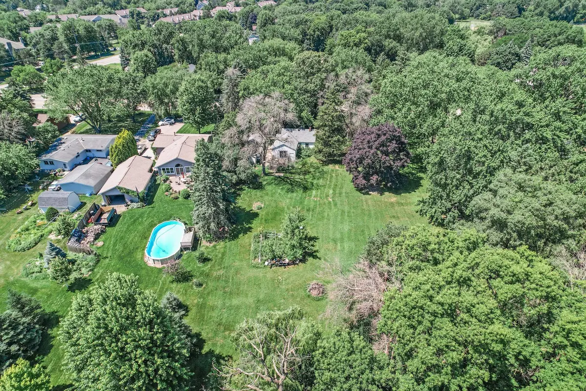 4120 Victoria Street N, Shoreview, MN 55126
