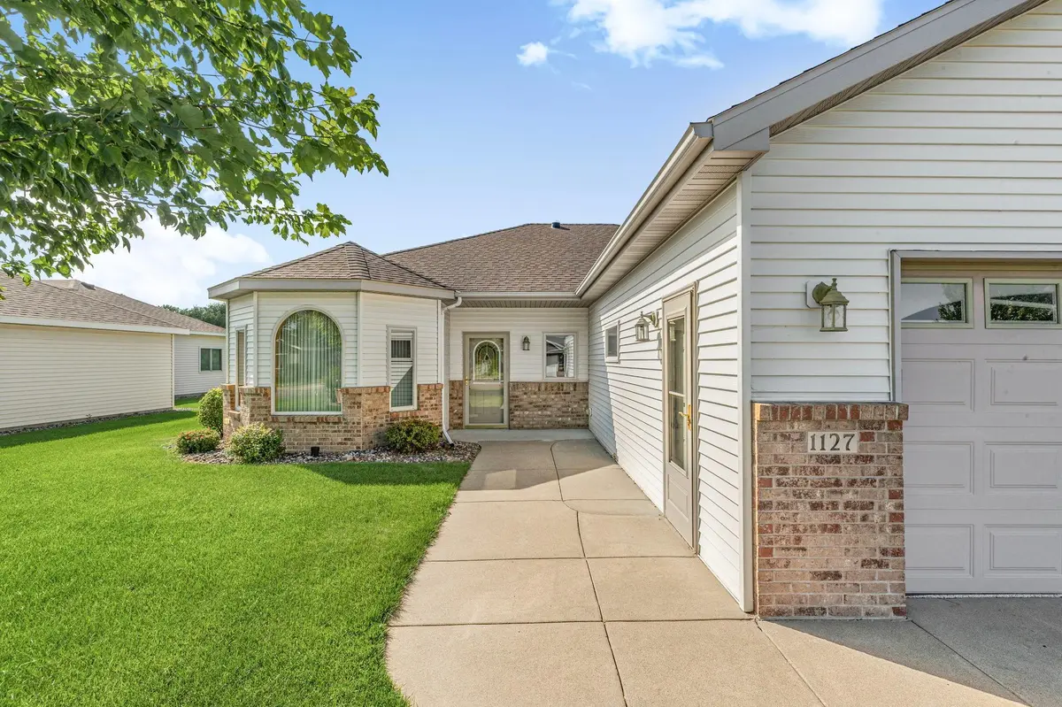 1127 Willow Pond DR, Waite Park, MN 56387