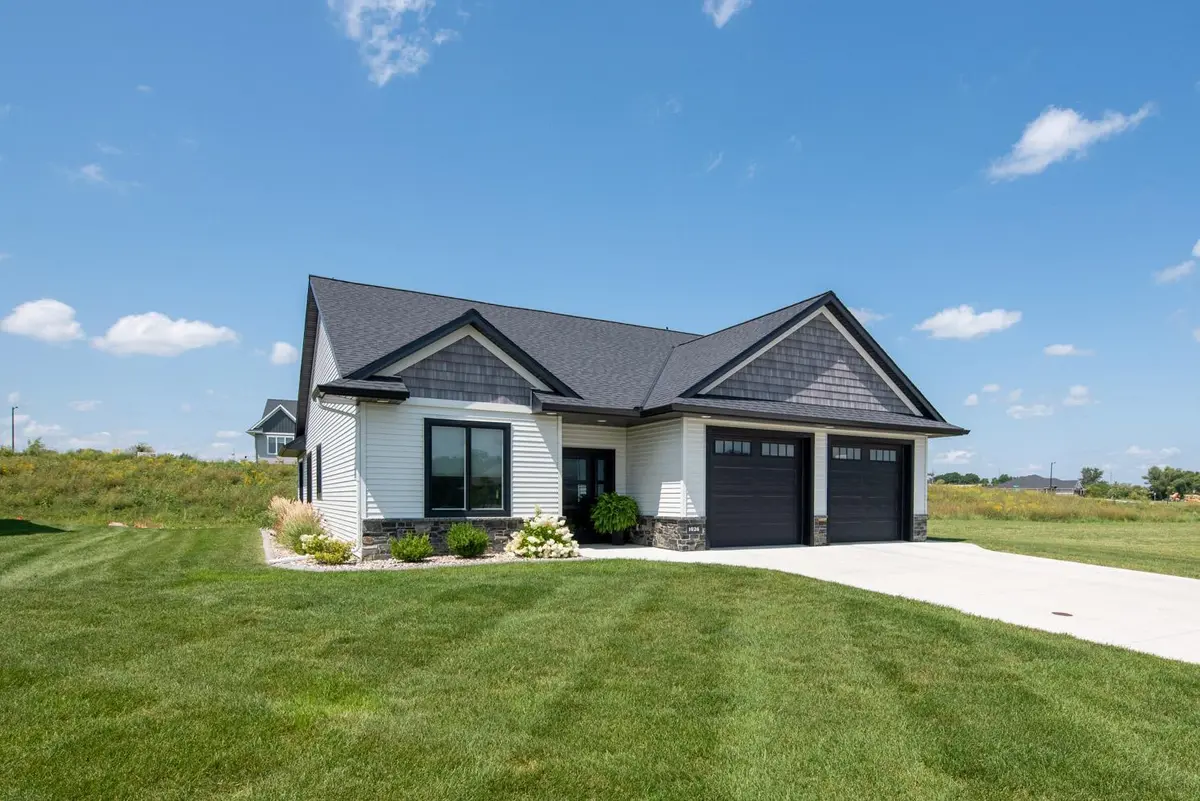 1026 Mahoe WAY, Mankato, MN 56001