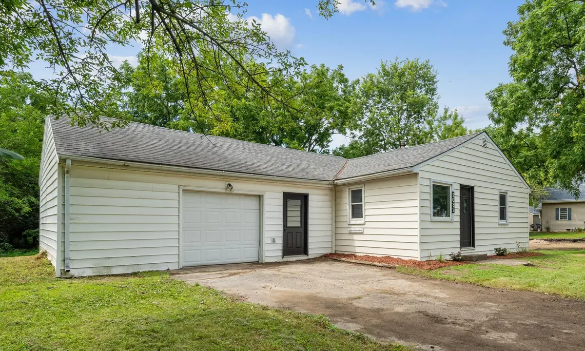 2032 7th AVE, Mankato, MN 56001
