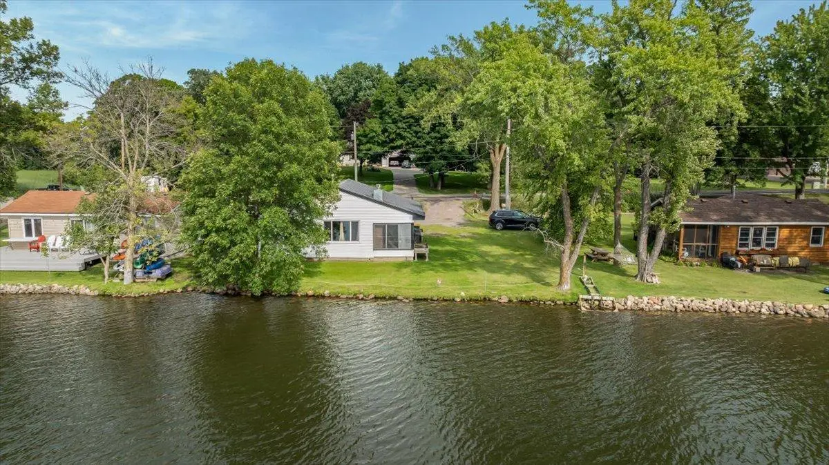 7425 Nevens AVE NW, Annandale, MN 55302
