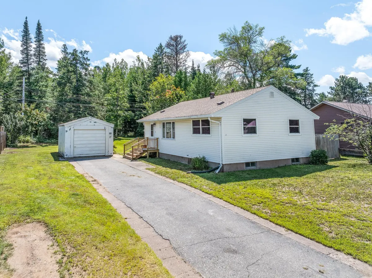 34 Elm BLVD, Babbitt, MN 55706
