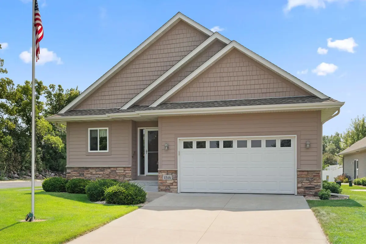 1514 3rd ST SE, New Prague, MN 56071