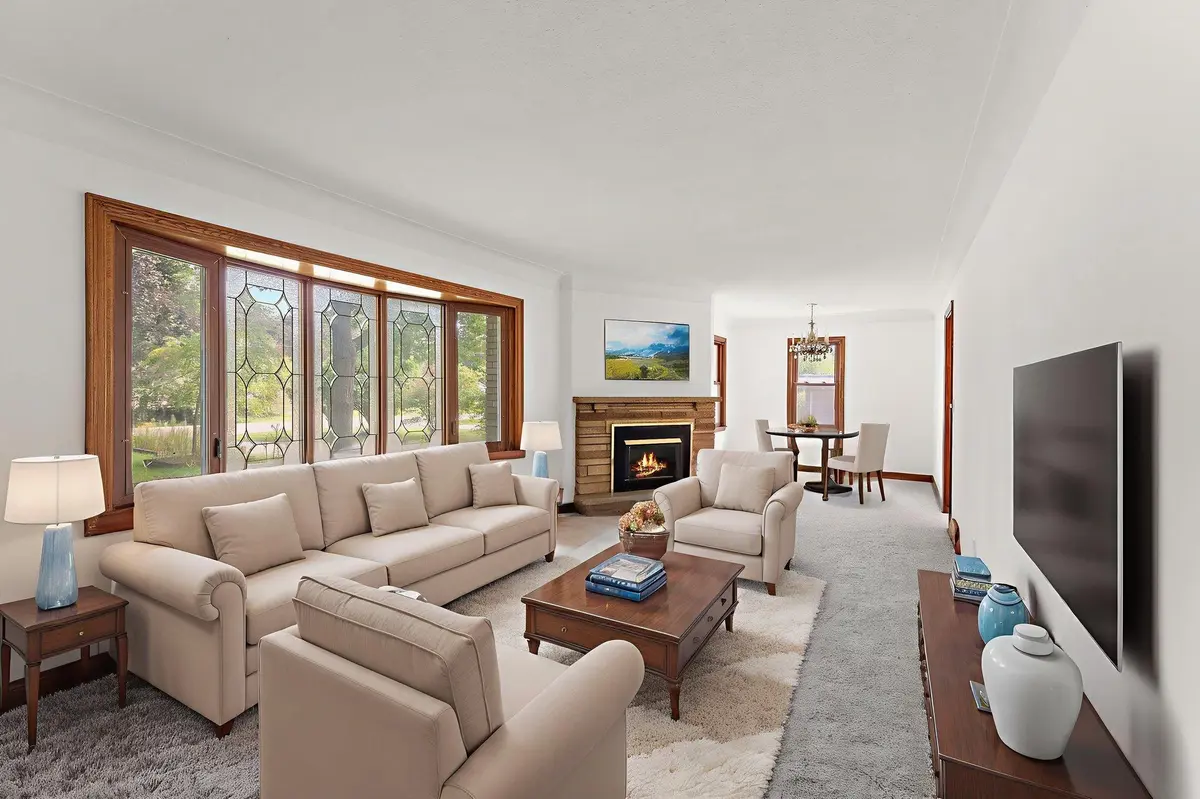 6379 Hodgson RD, Lino Lakes, MN 55014