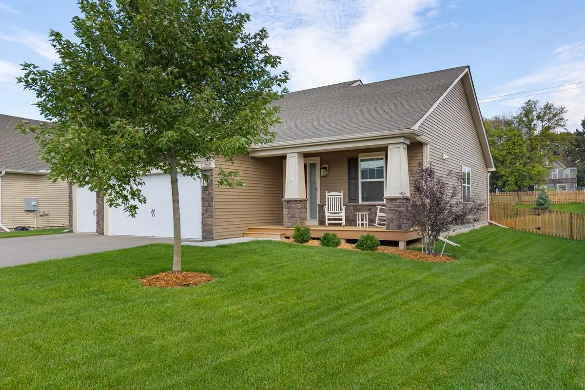 1261 136th ST W, Rosemount, MN 55068