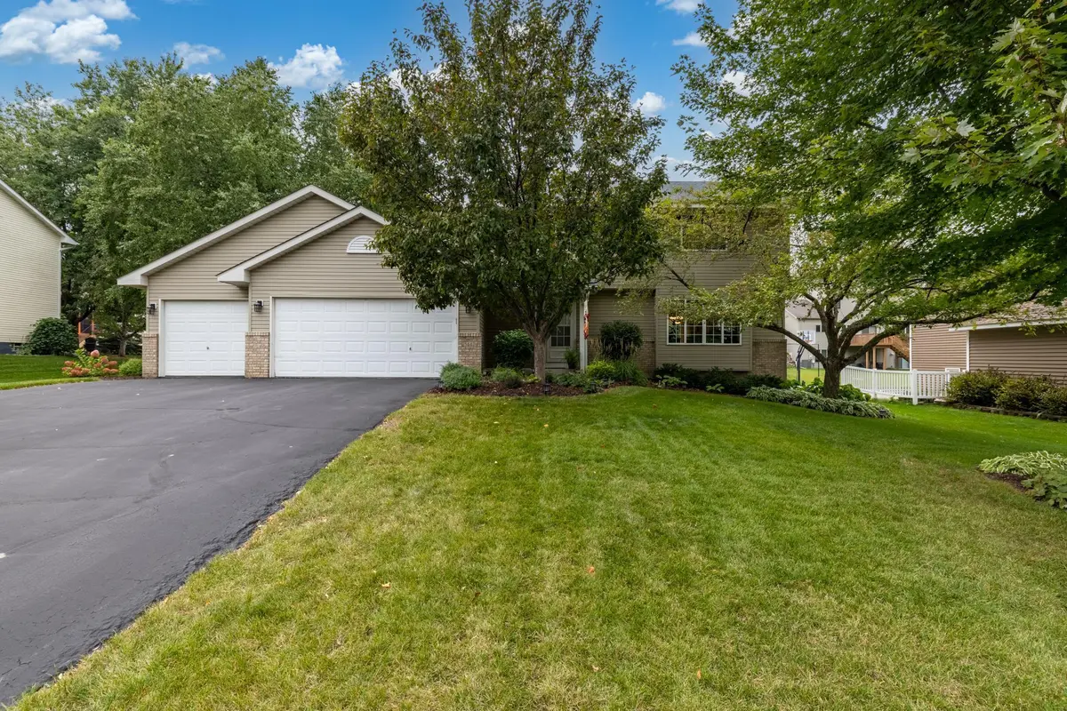 3442 Commonwealth AVE, Woodbury, MN 55125
