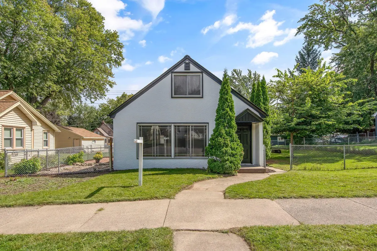 1464 Maywood ST, Saint Paul, MN 55117