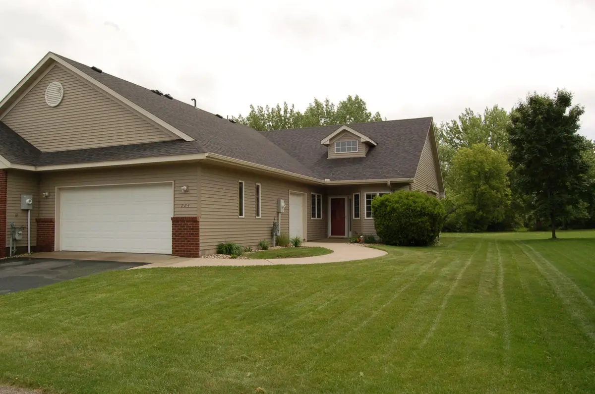 224 Goldfinch LN, Clearwater, MN 55320