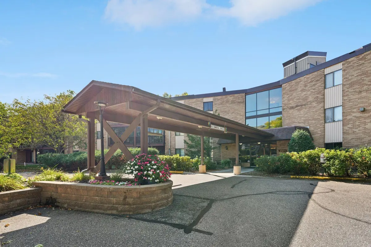 2670 Oxford ST N #246, Roseville, MN 55113