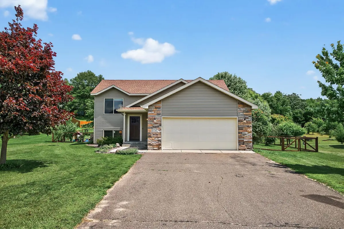 20257 Prairie DR, Big Lake, MN 55309