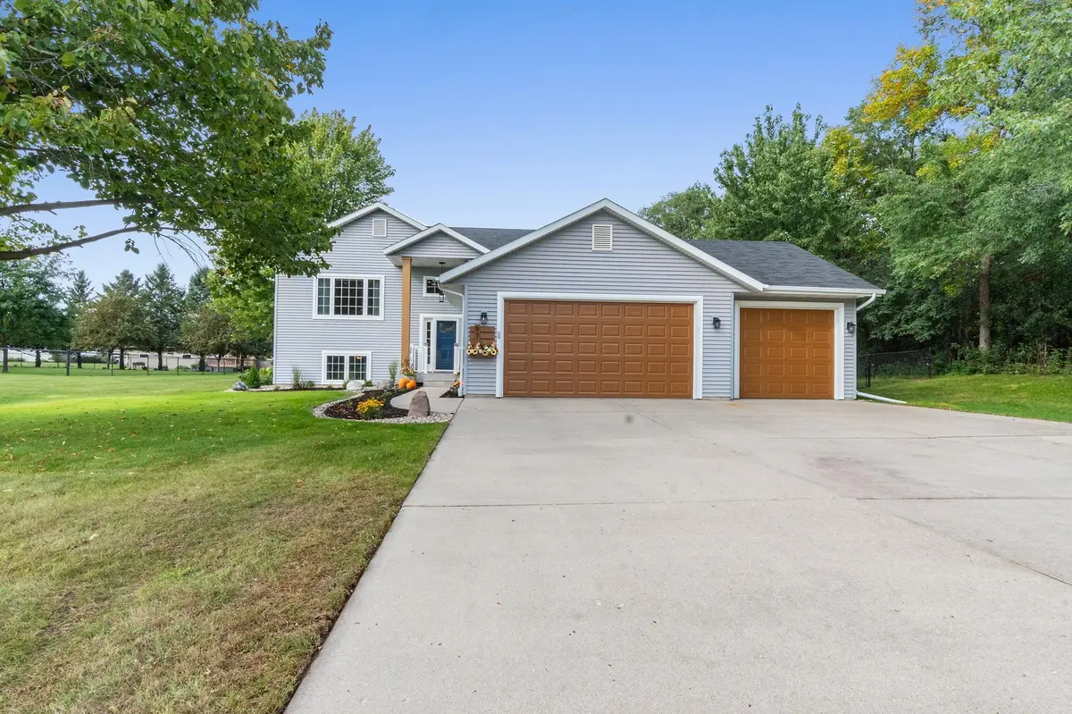 97 Glenn RD NW, Alexandria, MN 56308