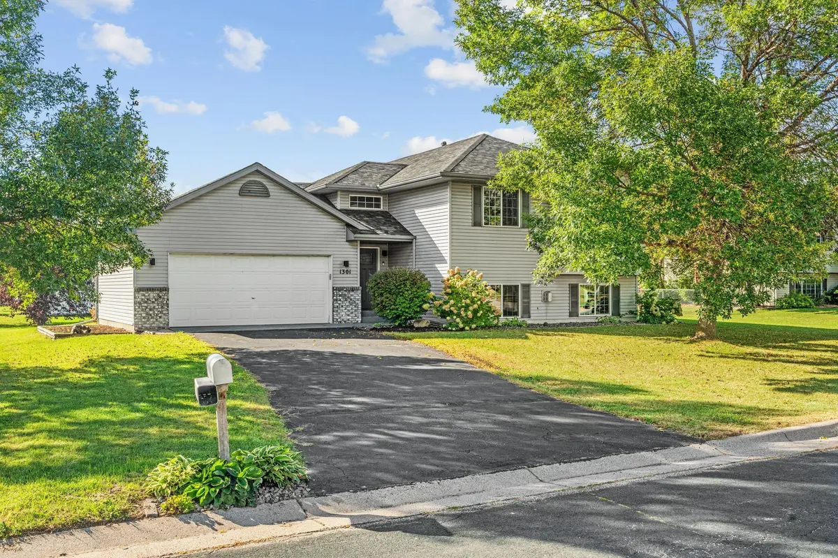 1301 Widgeon WAY, Buffalo, MN 55313