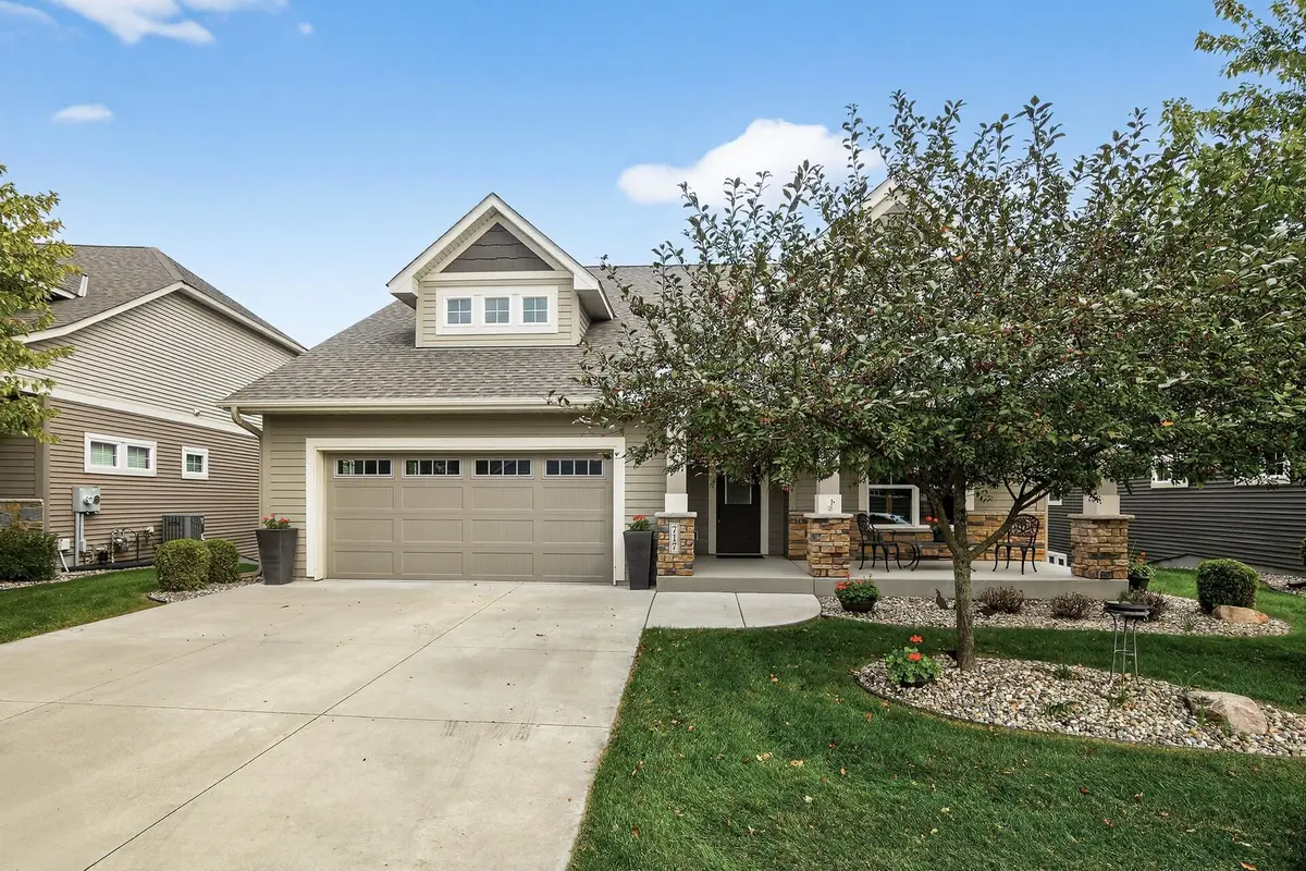 717 Somerwood WAY, Waconia, MN 55387