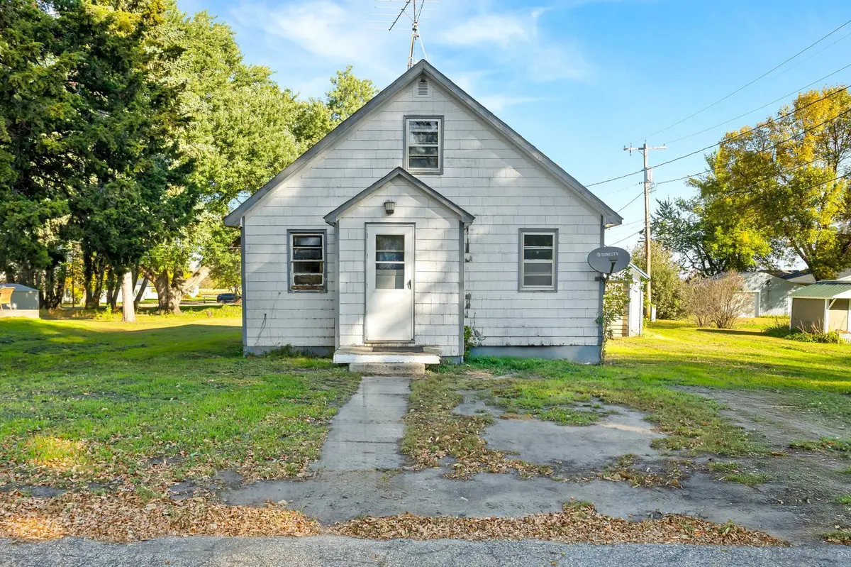 512 1st ST NE, Lidgerwood, ND 58053