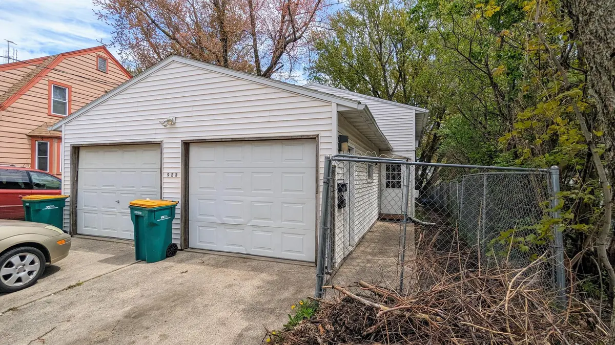 923 Jefferson AVE, Albert Lea, MN 56007