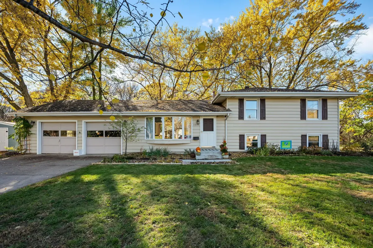 4625 Southmore DR, Bloomington, MN 55437