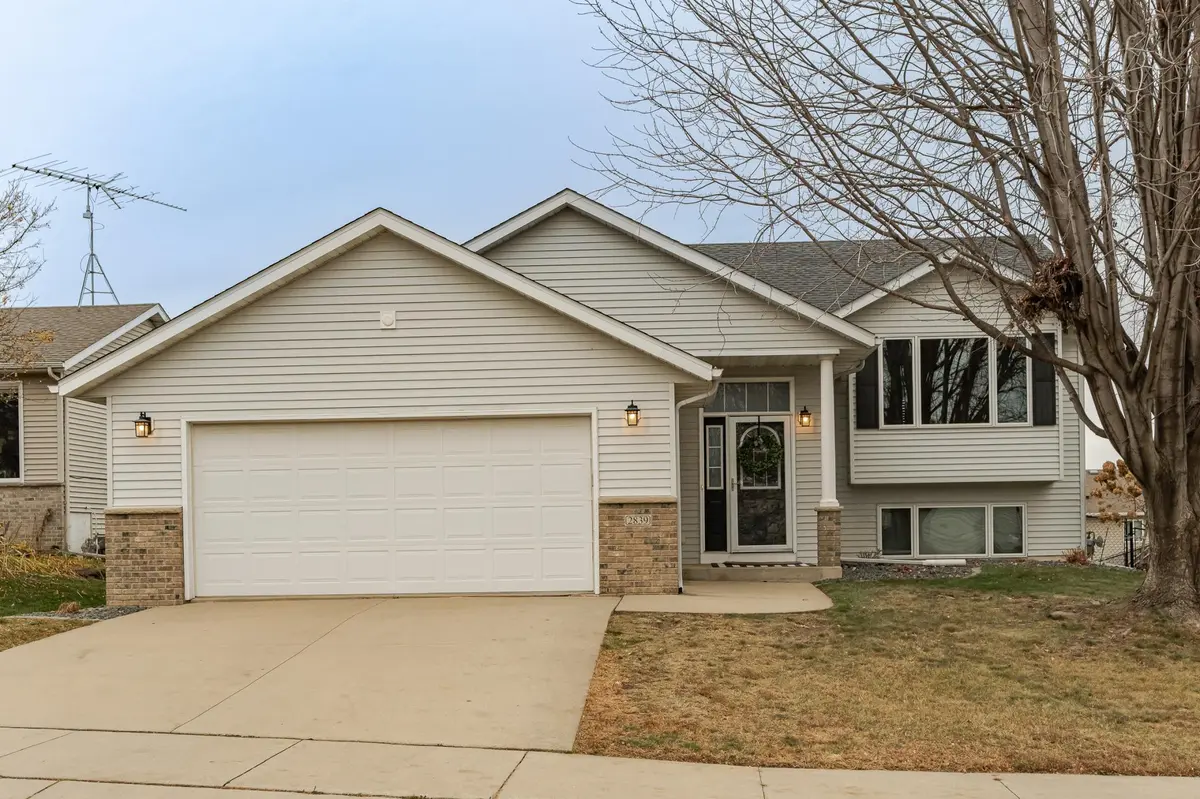 2839 Ashland PL NW, Rochester, MN 55901