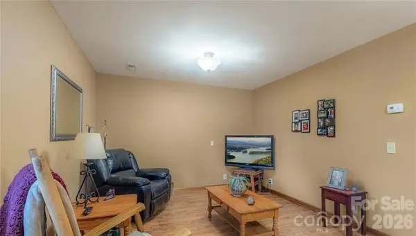 1846 Deer Park RD, Nebo, NC 28761