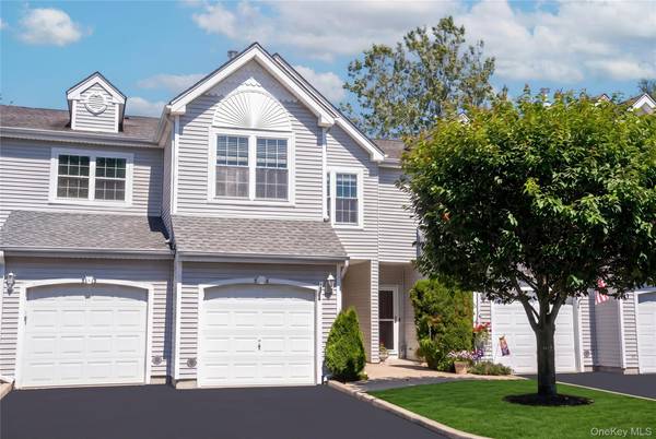 56 Leeward CT, Port Jefferson, NY 11777