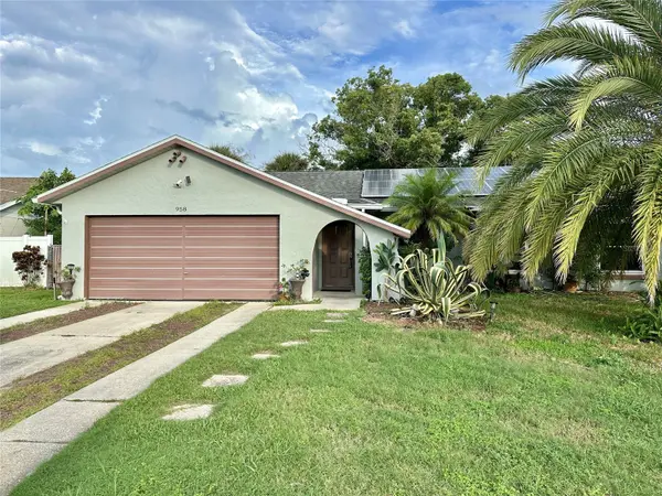 958 FLORIDA Pkwy, Kissimmee, FL 34743