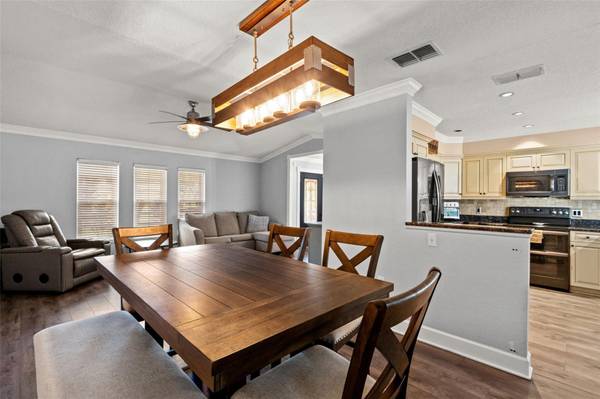11312 ROBERT DR., Seminole, FL, 33778 photo 19