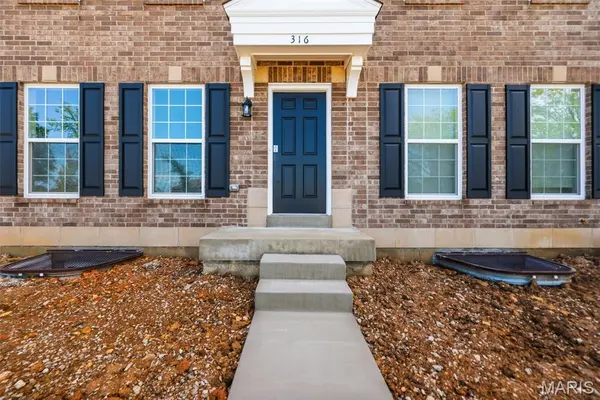 316 Fall Harvest Pkwy, Wentzville, MO 63385