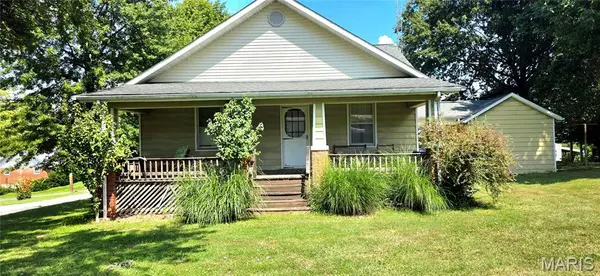 900 W Holmes ST, Chester, IL 62233