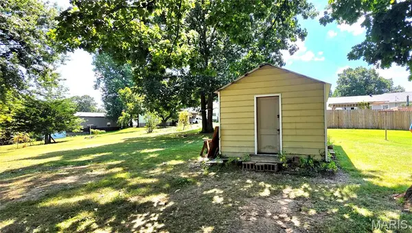 900 W Holmes ST, Chester, IL 62233