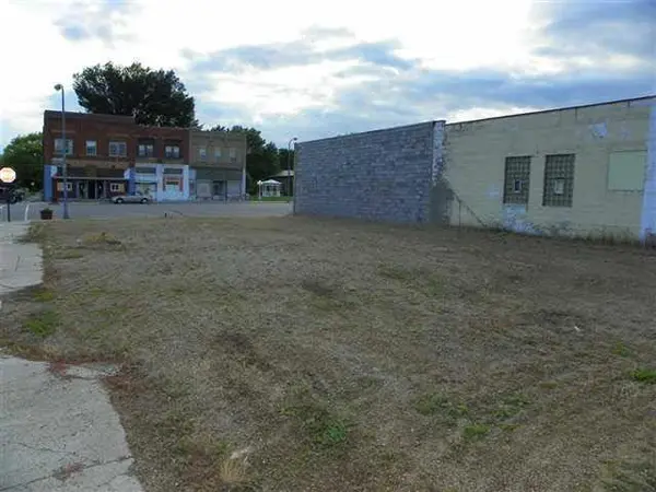 100 N Main ST, Sherburn, MN 56171