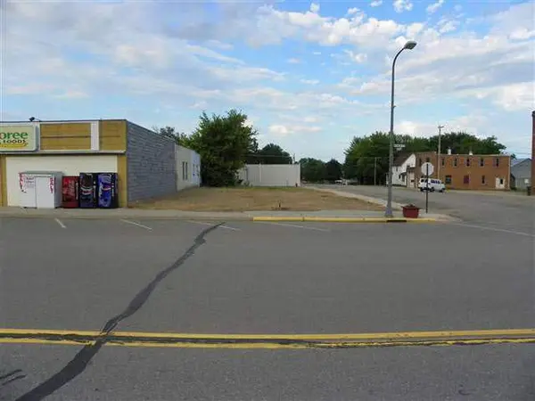 100 N Main ST, Sherburn, MN 56171