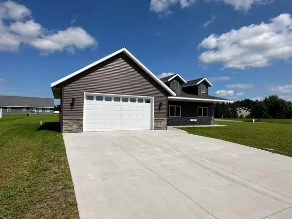 860 9th ST NW, Perham, MN 56573