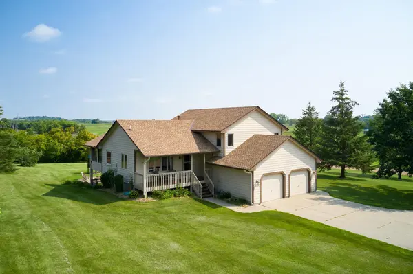2230 E 260th ST, Cedar Lake Twp, MN 55088