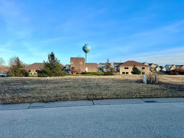 4990 Chalet CT, Red Wing, MN 55066