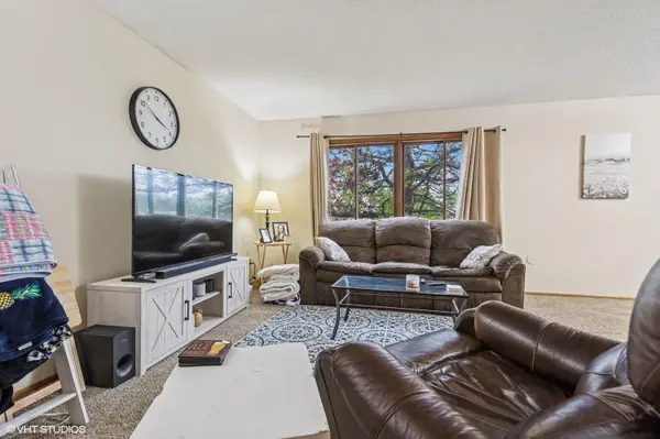 2528 Birchview LN, Minnetonka, MN 55305