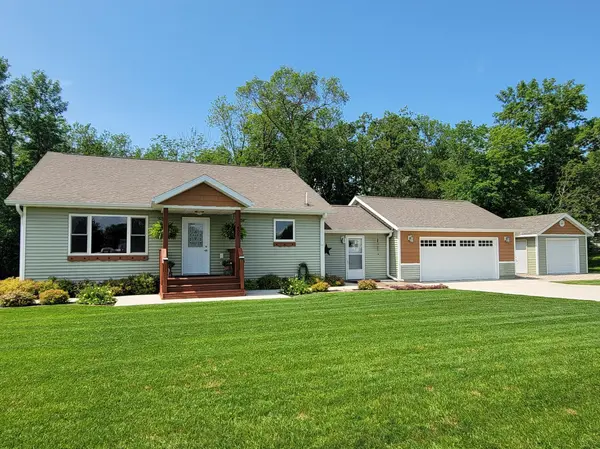 409 Hummingbird LN, New York Mills, MN 56567