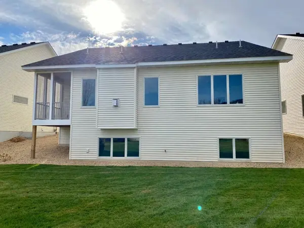1072 36th ST W, Hastings, MN 55033