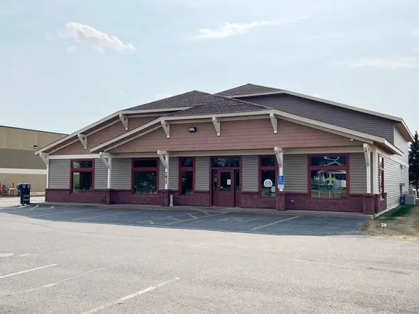 7837 (Entire Bldg) Excelsior RD, Baxter, MN 56425