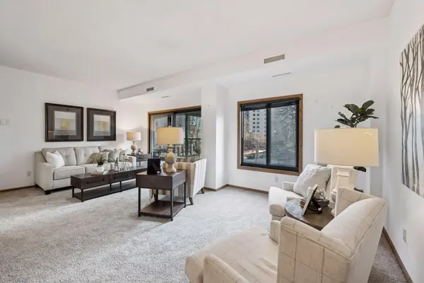 1235 Yale PL #207, Minneapolis, MN 55403