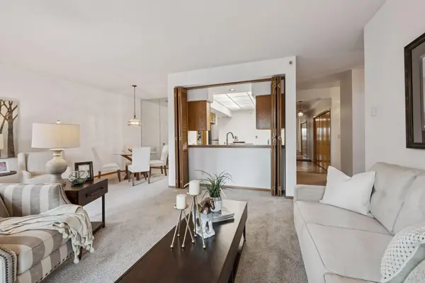 1235 Yale PL #207, Minneapolis, MN 55403