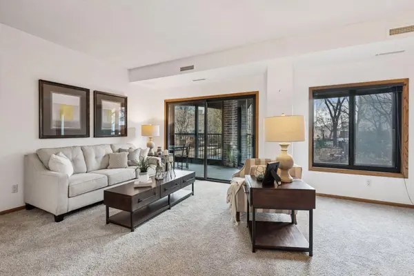 1235 Yale PL #207, Minneapolis, MN 55403