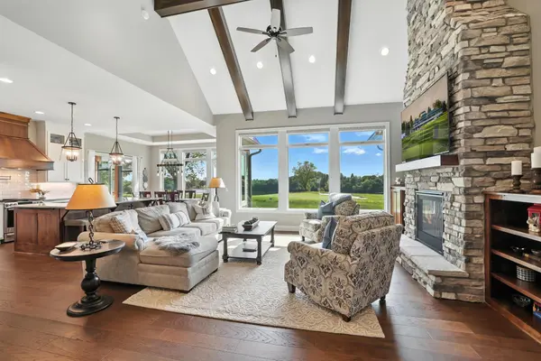 1836 Annika DR N, Lake Elmo, MN 55042