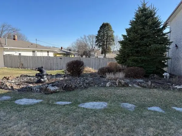 323 Badger ST N, Caledonia, MN 55921