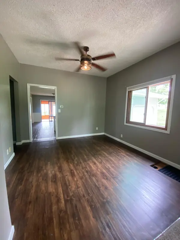 104 NE 3rd ST, Buffalo Lake, MN 55314
