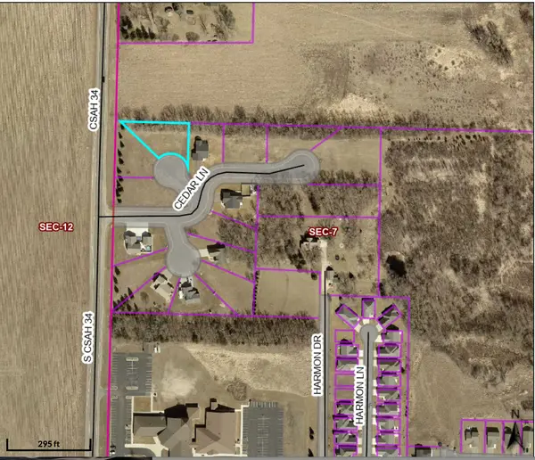 1317 Cedar LN, Litchfield, MN 55355